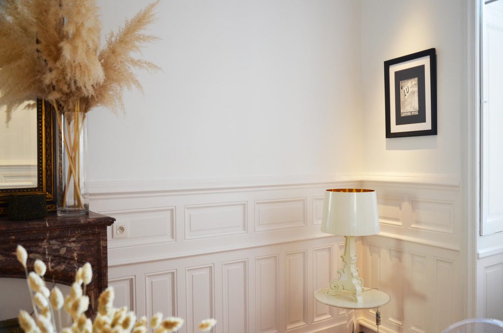 peinture moulure blanche haut de gamme appartement Nantes